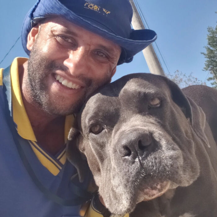 Meet The Mailman Who’s BFFs With Every Dog On His Route (Yep, Really!)