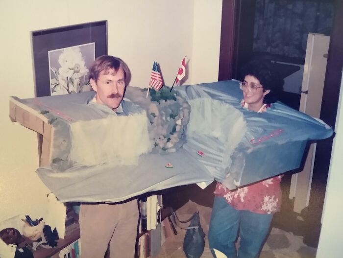 Parents as Niagara Falls for Halloween, 1985—That’s Commitment!