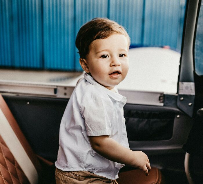 When Life Throws You a Twist: 50 OMG Moments People Barely Escaped Alive