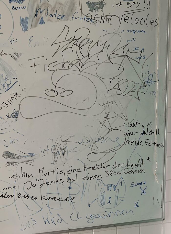 Whiteboards in School Bathrooms to Cut Down on Graffiti