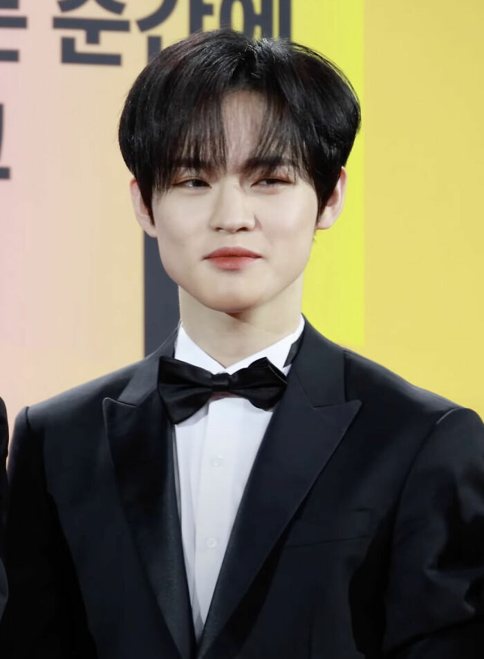 Chenle, 24 – The K-pop Kid Who’s Got The World Singing Along