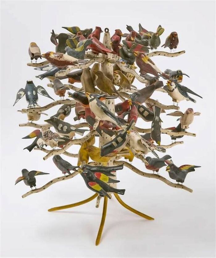 Over-the-Top Bird Tree From The 1920s That’s Totally Extra (And We Love It)