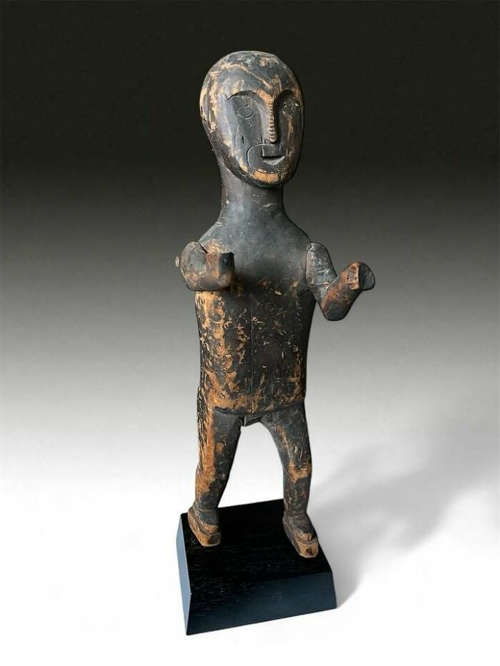Early 19th Century Inuit Carving Of A Standing Man