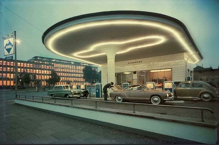 This Futuristic 1958 German Gas Station? Yes, Please!
