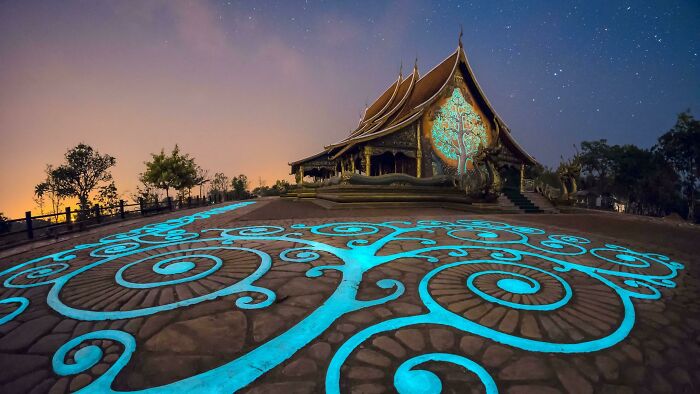 Can You Help Find This Cabin? Mom Wants to Visit It!