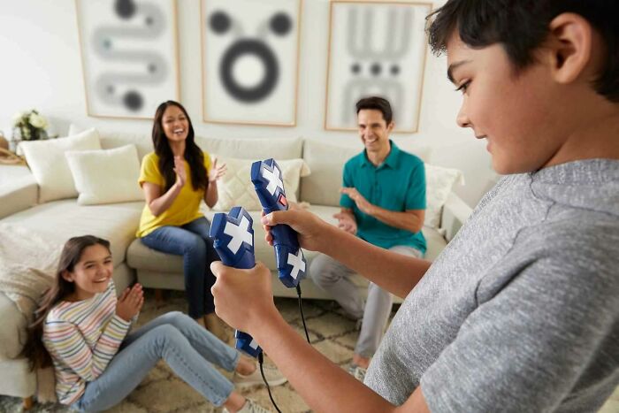 Say Hello To The Confusingly Hilarious Crossed Signals Game