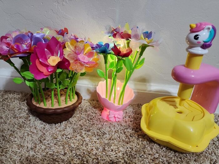 Make the Kids' Table Shine With a Fabric Flower Bouquet Kit (And It's Shatterproof!)