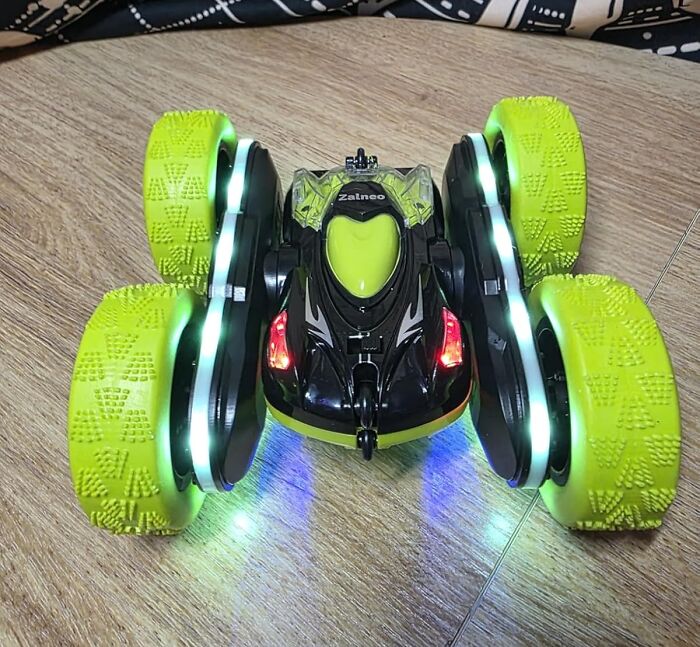 Unleash Crazy Stunts with The Flip Double-Sided RC Stunt Car