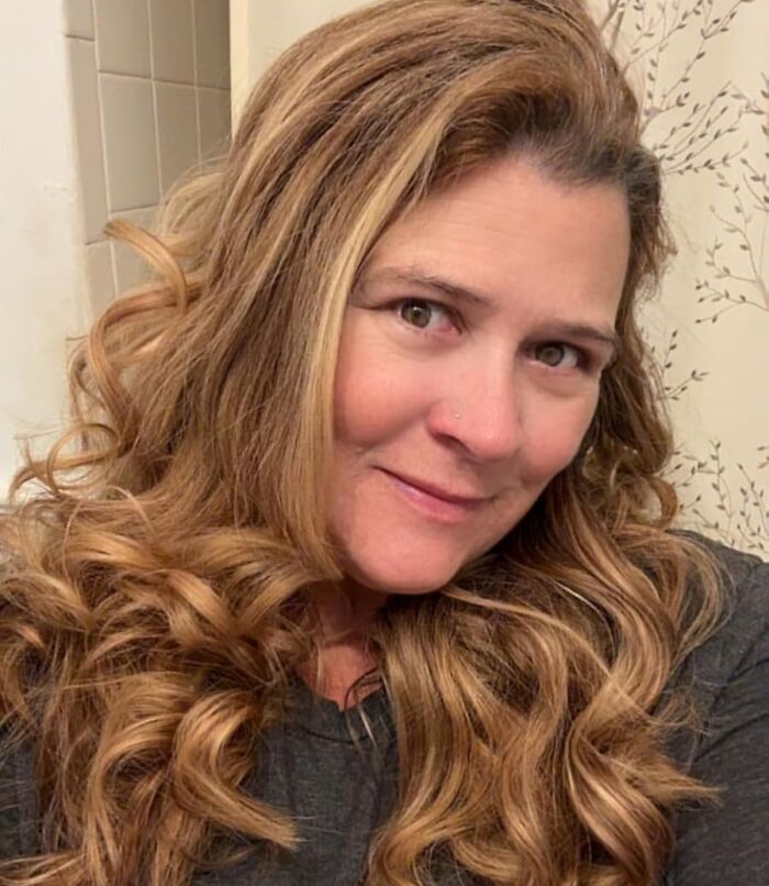 Wake Up With Perfect, No-Heat Curls Thanks To Kitsch Satin Heatless Curling Set