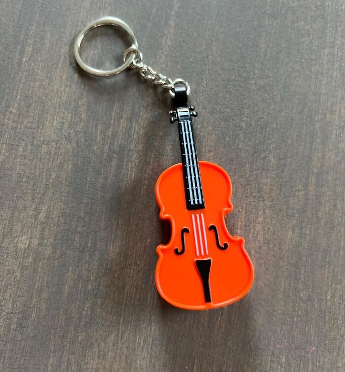 Send a Tiny Sorry With The World's Smallest Violin Keychain