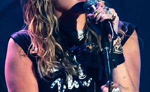 10 Celebs Born on November 23 That You Didn’t Know Shared Your Birthday!