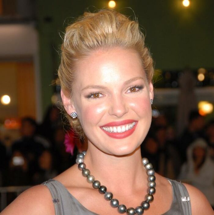 Katherine Heigl: Rom-Com Queen & Animal Lover, 47