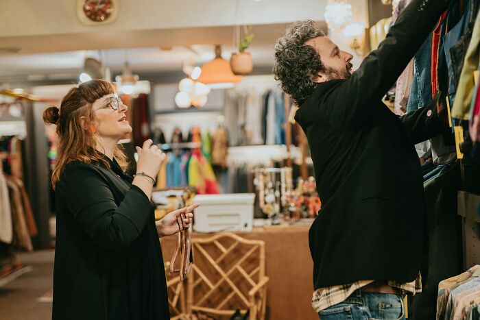 26 People Spilling Their Wildest Work Shenanigans (Yep, They Really Did That)