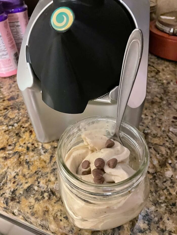 Make Your Guests Feel Like They’re At A Fancy Froyo Spot (Minus The Weird Toppings) With This Frozen Fruit Soft Serve Maker