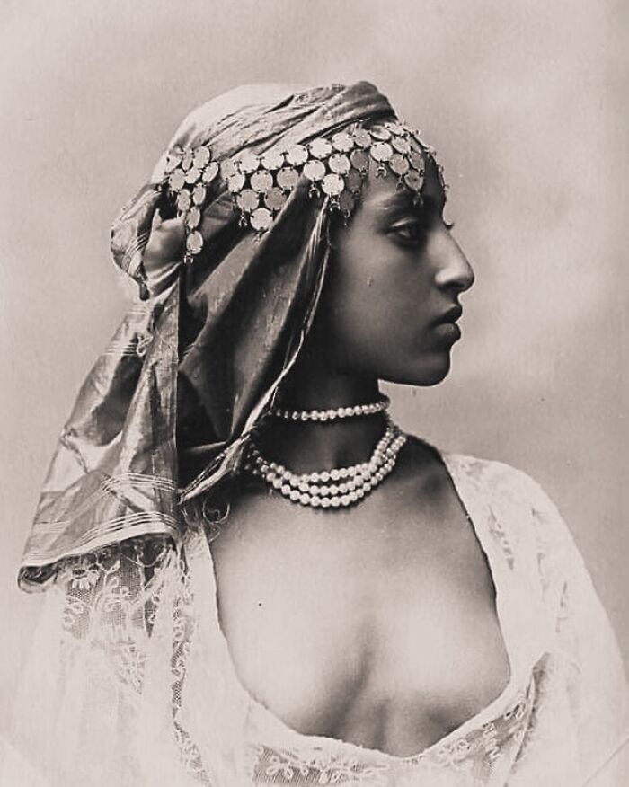 These Victorian Photos Are Weird, Wonderful, and Totally Worth a Peek