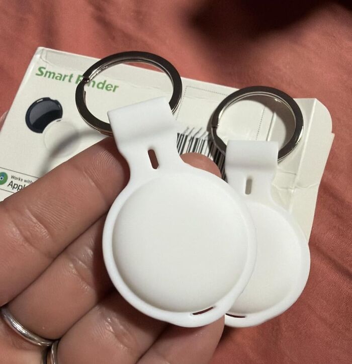 Keys and Wallet, Meet Your New Best Friends: Tracker Tags That Don’t Ghost You