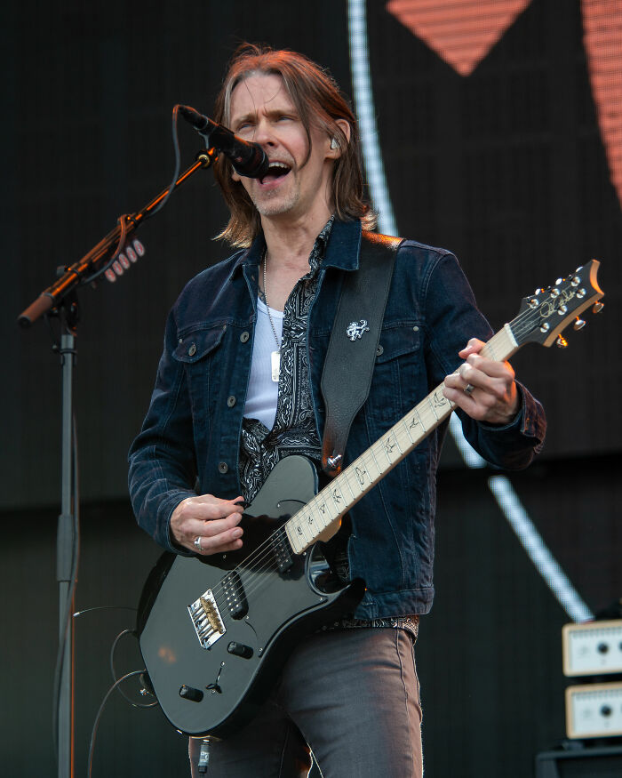 Myles Kennedy: Rock Singer with a Crazy 4-Octave Voice