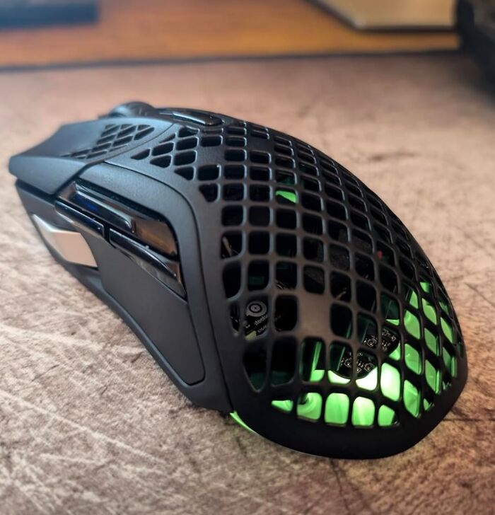Bye Bye Mouse Lag! Meet the Aerox Wireless Gaming Mouse