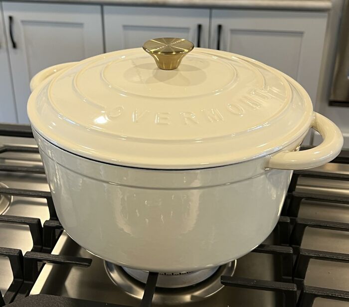 That Fancy Pot That Makes Them Feel Like A Hollywood Chef: Enameled Cast Iron Dutch Oven