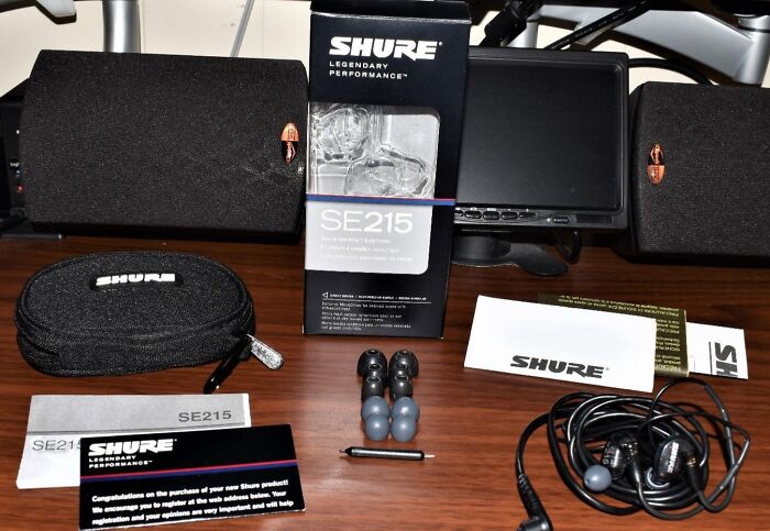 These Shure Pro Wired Earbuds Let You Hear EVERY Detail Your Old Headphones Hid