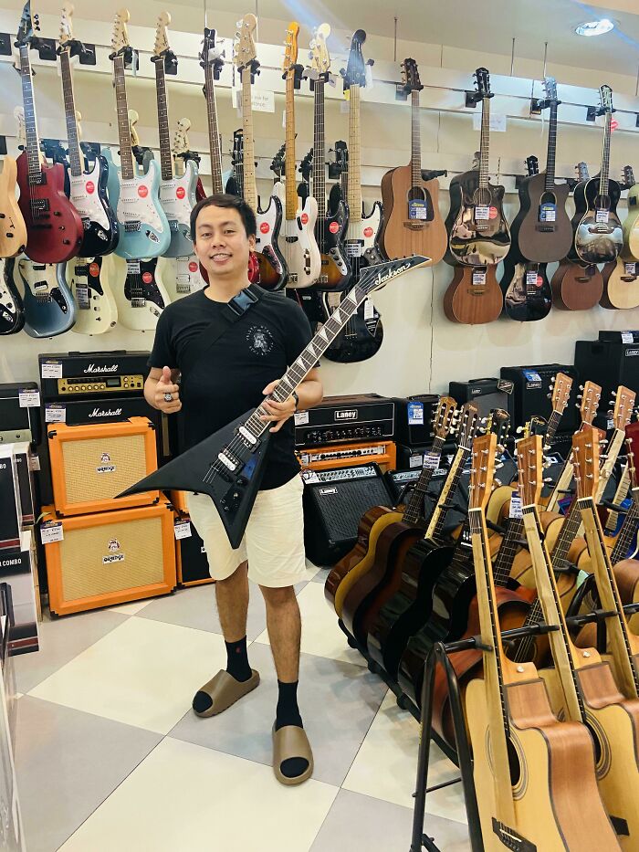 Got My Childhood Dream Guitar—Worked Hard And Now I'm On Cloud Nine