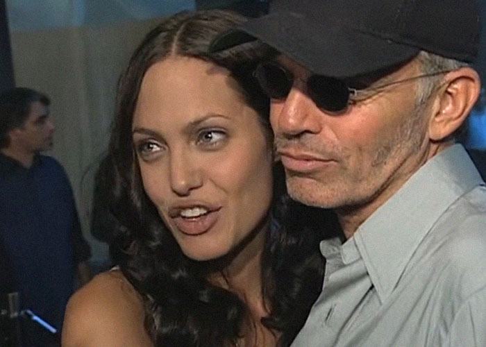 Hollywood’s Biggest Oops! When Celebs Totally Backstabbed Each Other