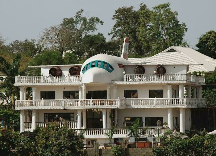 Nigerian Airplane House