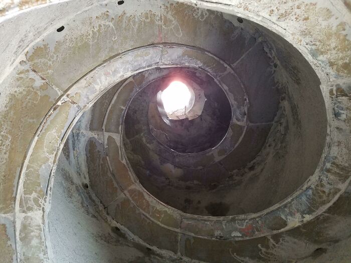 Peek Inside a Concrete Mixer Drum — It’s Like a Cement Whirlpool!