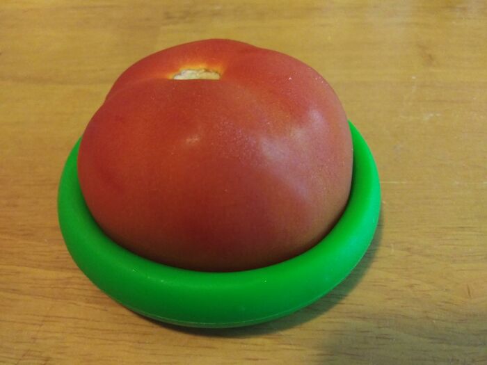 Food Huggers Are Like Little Silly Hats For Your Avocado (And Other Fruits)! No More Plastic Wrap Sadness