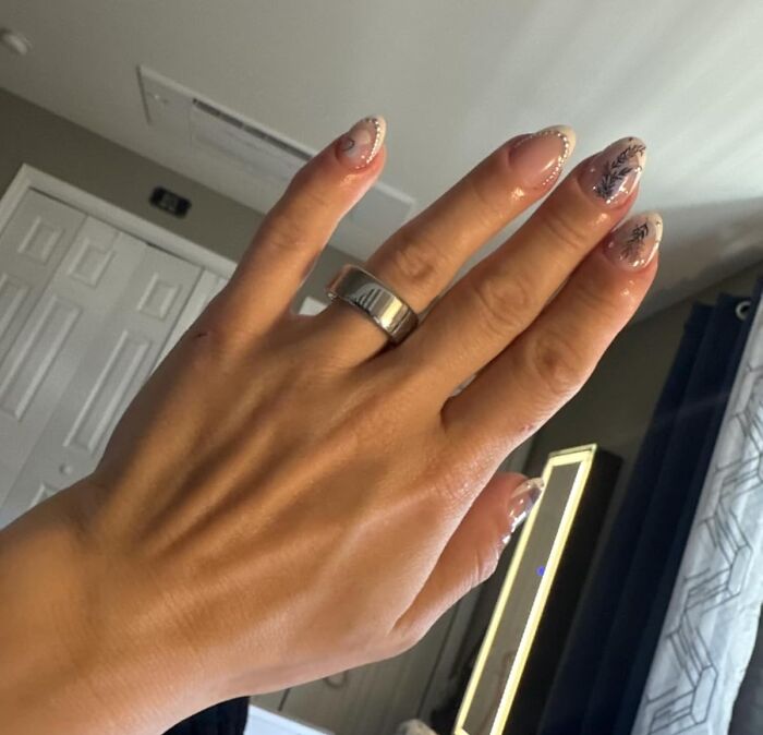 Say Goodbye to Ugly Wrist Trackers, Hello to the Chic and Sneaky Oura Ring
