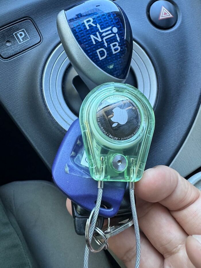 Panic No More: Find Your Keys in Seconds With These Life-Saving Apple Airtags