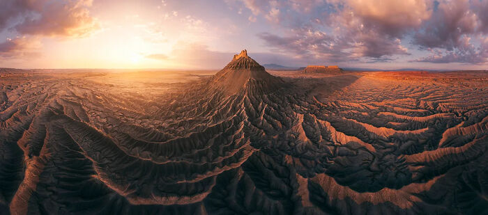 Utah’s Mystical Rocks: Hanksville Wonder, USA, By Daniel Viñé Garcia