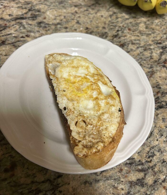 Egg Made To Perfectly Fit My Toast? That’s Love