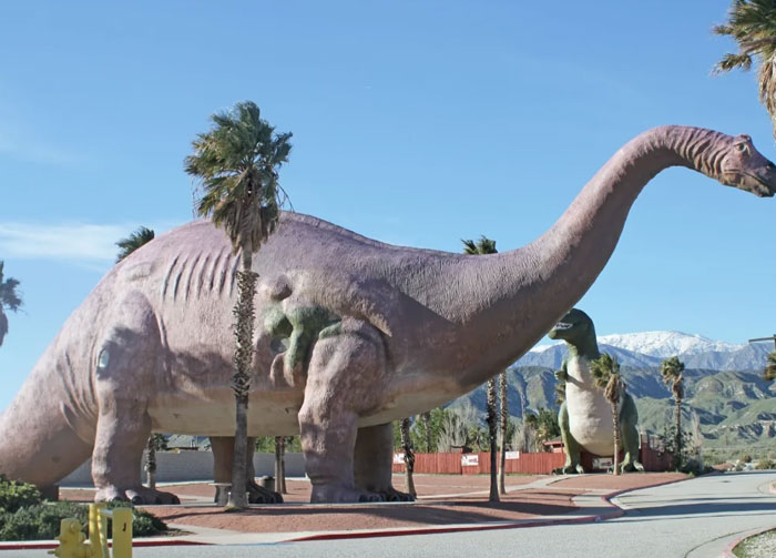 Dinosaur Gift Shop? Only in California, USA