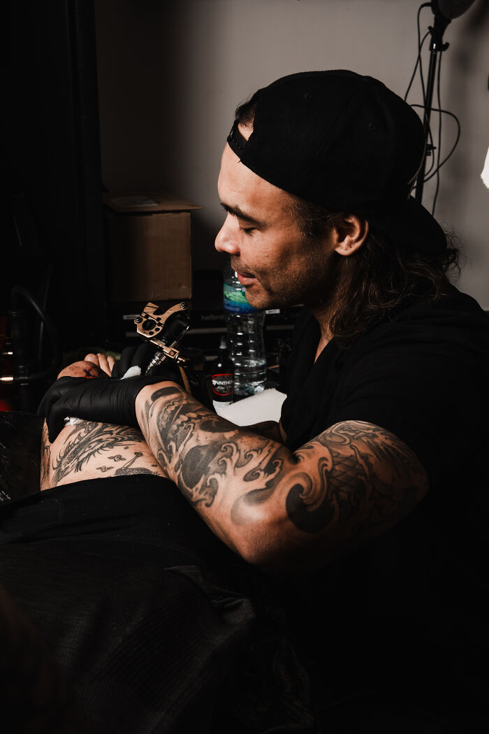 The Snoring Statue & Epic Back Tattoo Fail — João