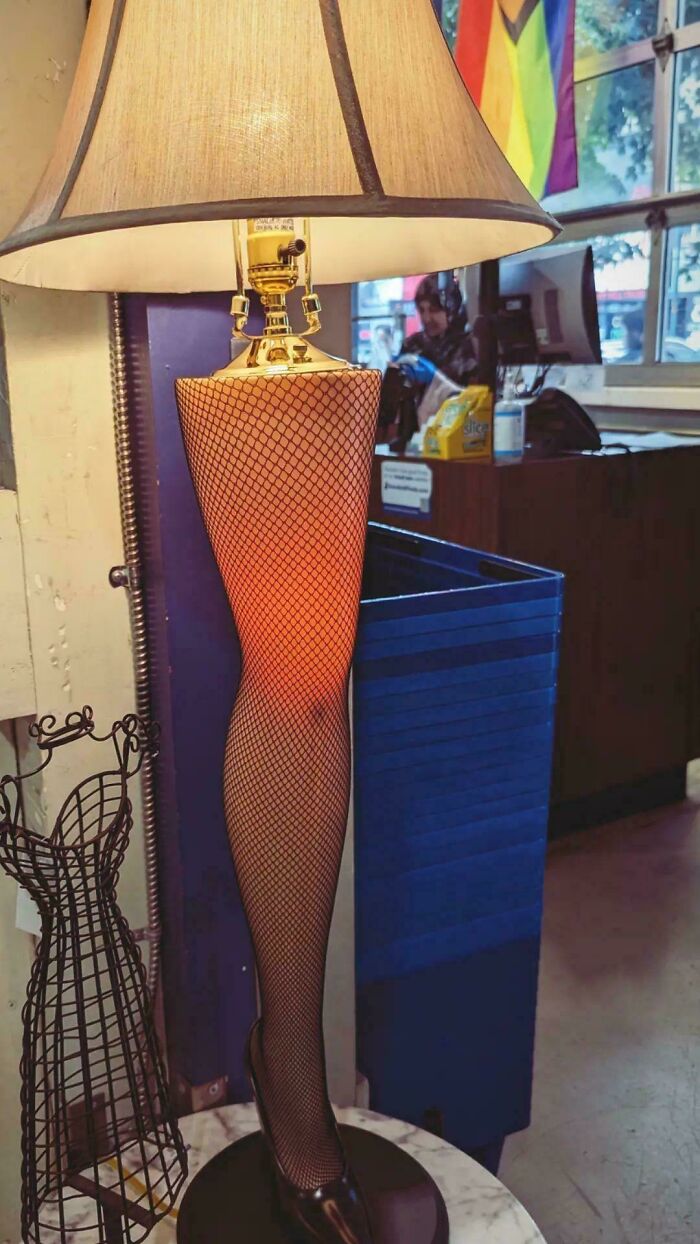"Ugliest Lamp Ever" Found at Goodwill—And We Can’t Look Away