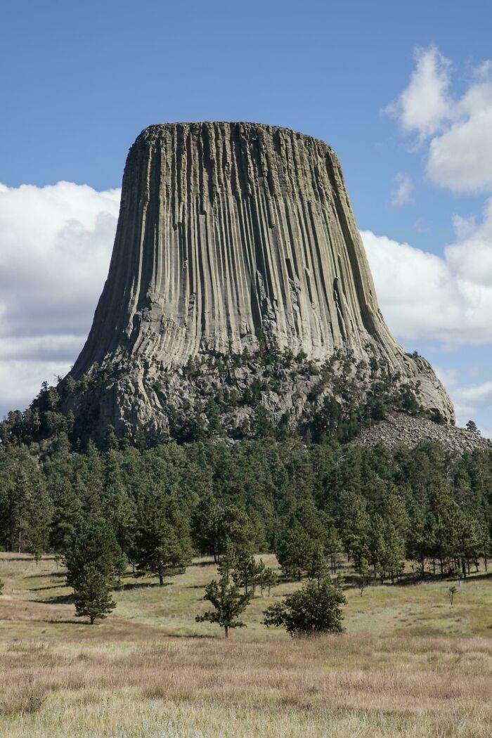 Devil's Tower: Giant Rock Climbing Challenge in Wyoming