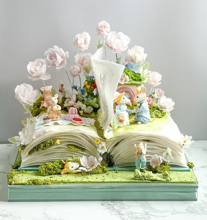 Book Cake—It’s Time to Turn the (Delicious) Page