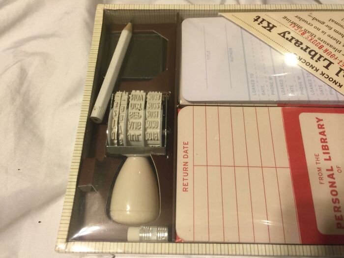 Personal Library Kit That Gives Off Serious 1950s Librarian Vibes – Authority Included