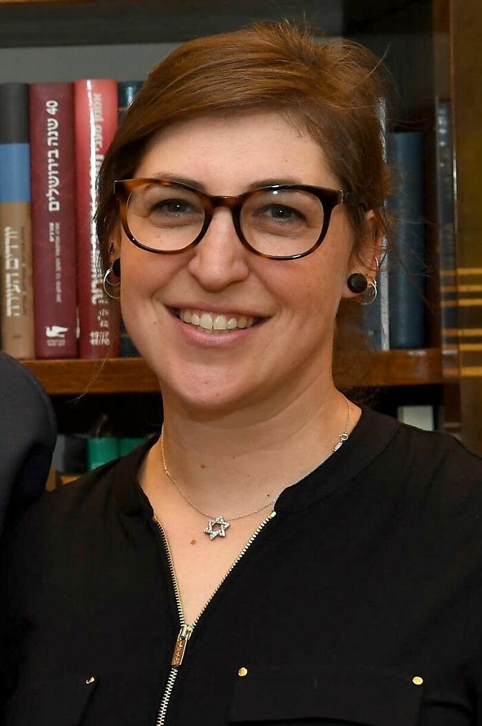 Mayim Bialik: Brainiac Actress with a PhD
