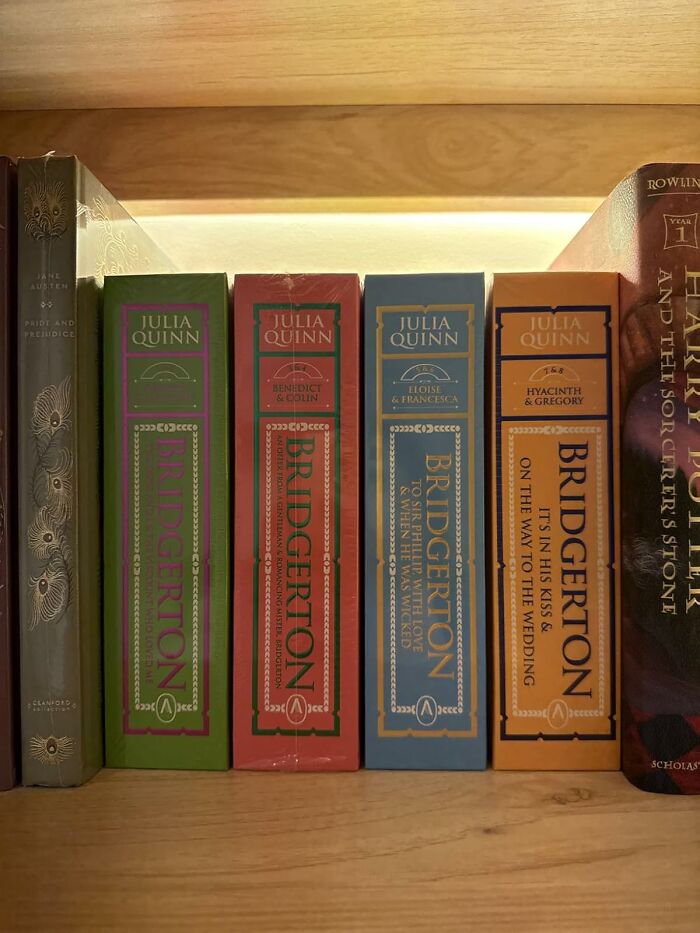 These Bridgerton Collector's Edition Books Let Her Channel Her Inner Romantic Duchess (No Corset Needed)