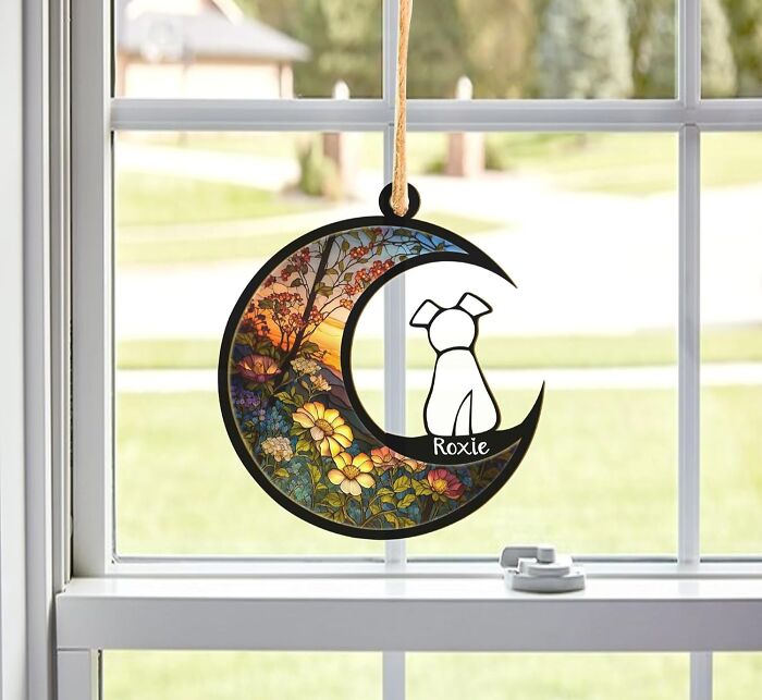 Customizable Name Suncatcher That Makes Pet Magic Shine Bright