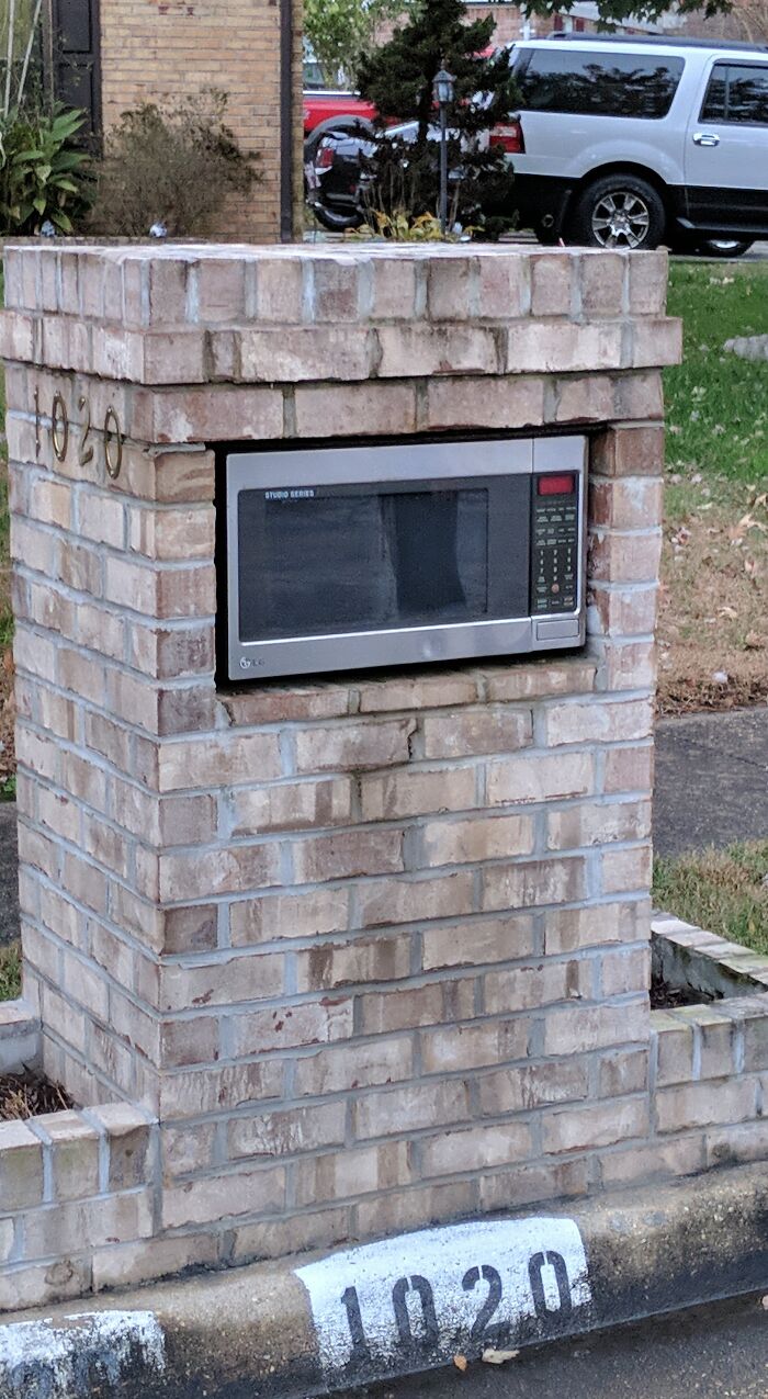 Appliance-Repairman’s Mailbox? Yes, That’s A Thing