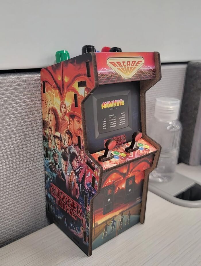 Turn Your Desk from Upside Down to Awesome with This Stranger Things Arcade Caddy