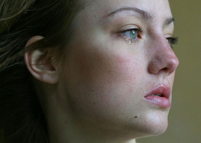 We Asked Former Cult Members: 'When Did You Realize It Was a Cult?' The Answers Will Surprise You