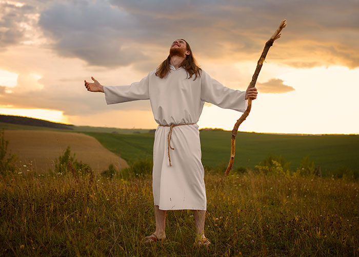 We Asked Former Cult Members: 'When Did You Realize It Was a Cult?' The Answers Will Surprise You