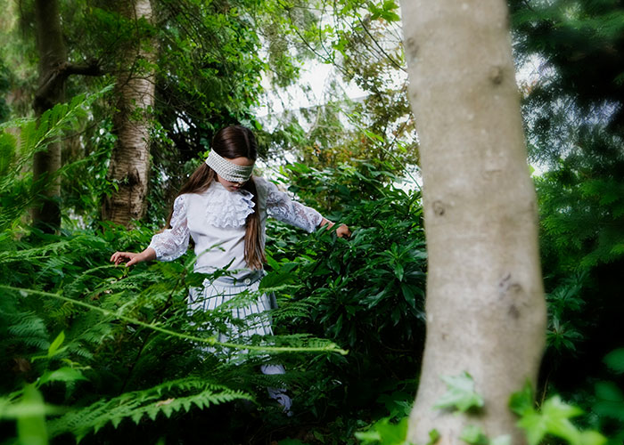 We Asked Former Cult Members: 'When Did You Realize It Was a Cult?' The Answers Will Surprise You