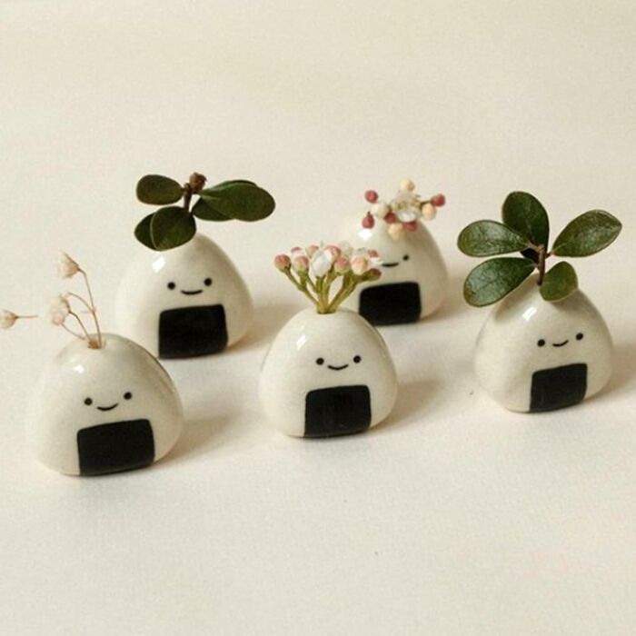Mini Onigiri Vases So Cute You’ll Want to Take a Bite (But Don’t!)