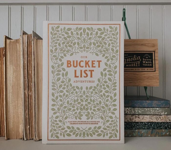 Our Bucket List Adventures Book: The Official Notebook For All Those “We Should Totally Do This Someday” Plans