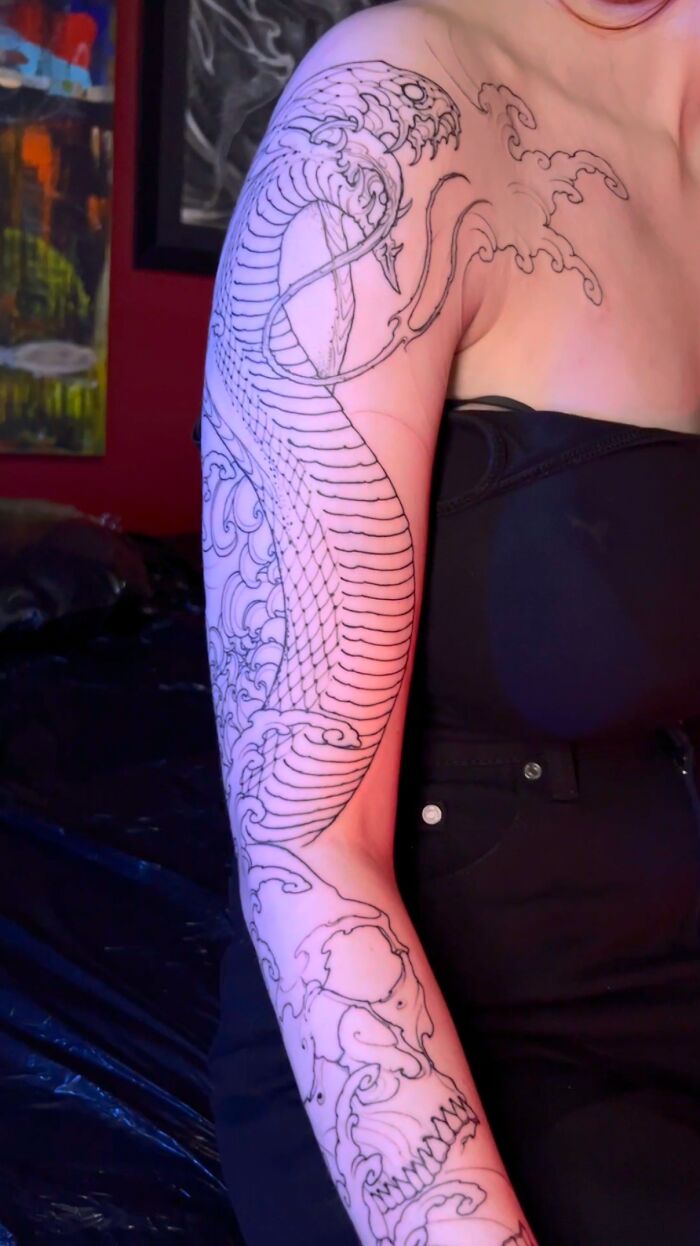 Snake-Inspired Sleeve for the Coolest Reptile Pal